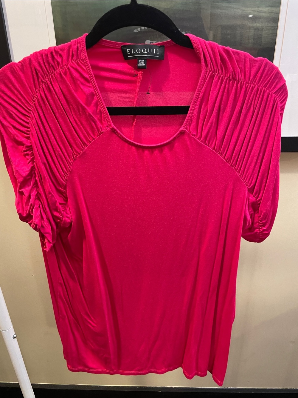 Eloquii 14/16. Vibrant Pink Ruched Sleeve Scoop Neck Top